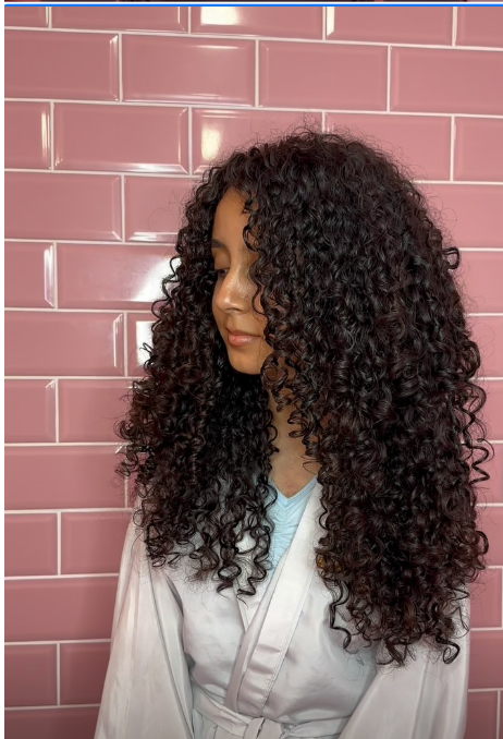Nene's Curls hero